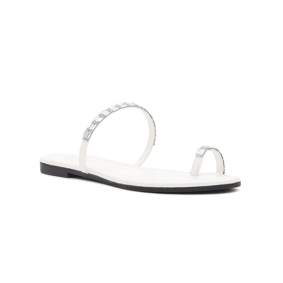 White-Casual-Chappal-CL1267