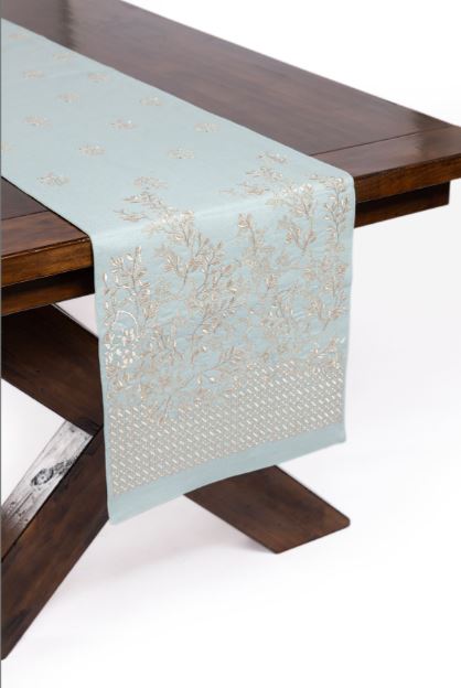 Cotton-Duck-Embroidered-Table-Runner