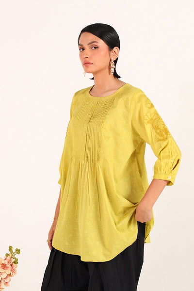 Sea-Foam-Pleated-Bliss-Top-S25W8166-Yellow-14