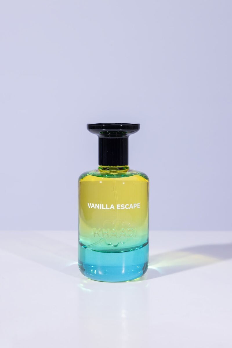 Eau-De-Parfum-A-warm-floral-retreat
