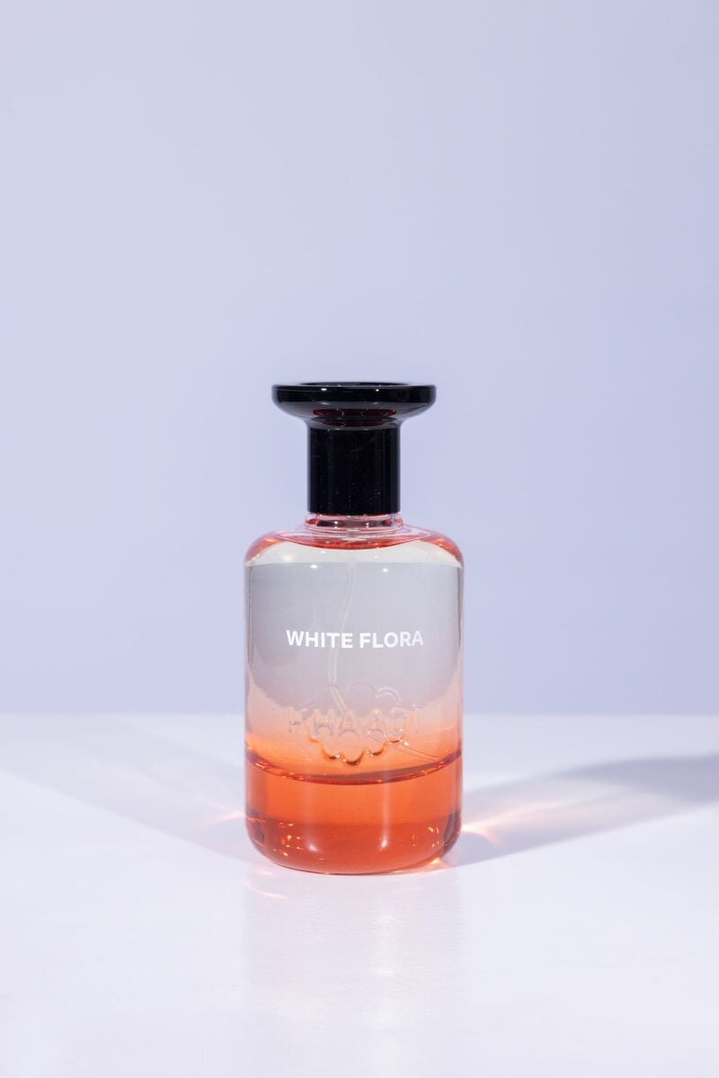 White-Flora
