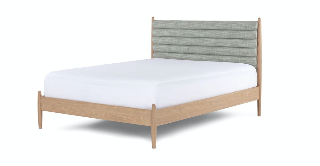 Erable-Upholstered-Bed
