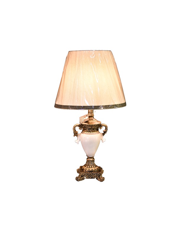 Aylin-Table-lamp
