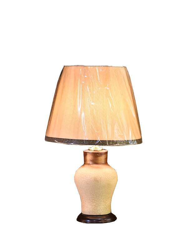 Hebrew-Table-lamp
