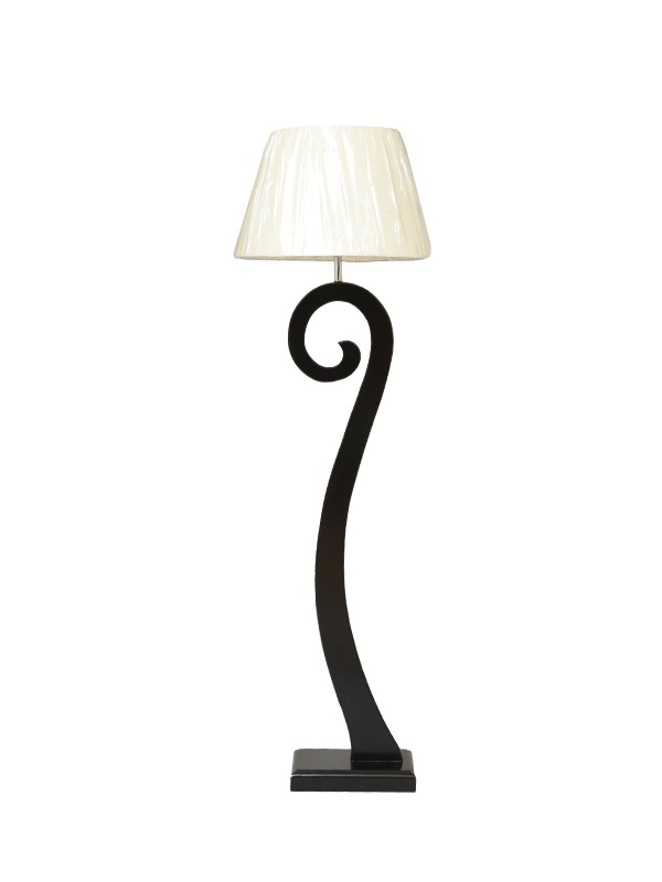 Lead-Black-Floor-Lamp
