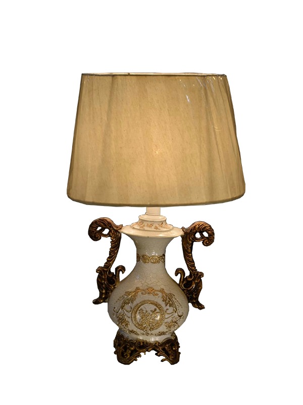 Leilas-Table-lamp
