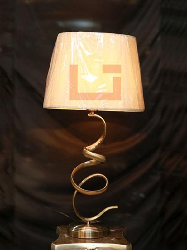 Susan-Table-Lamp
