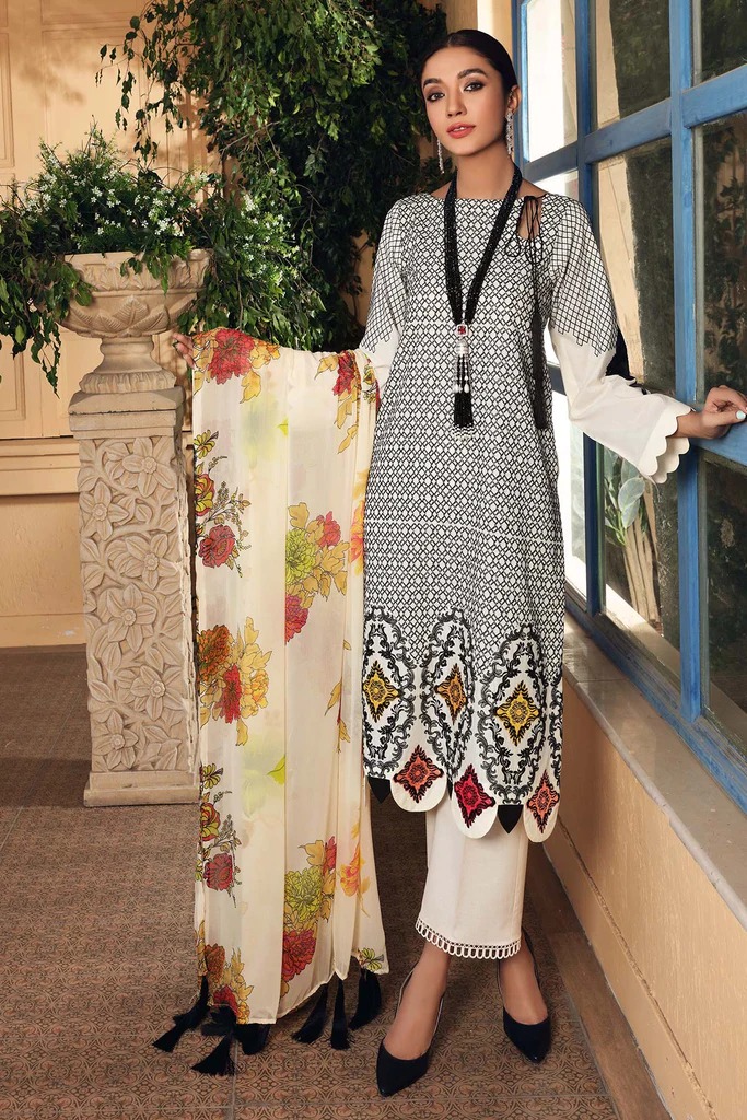 3-Pc-Unstitched-Embroidered-Lawn-CD22-01
