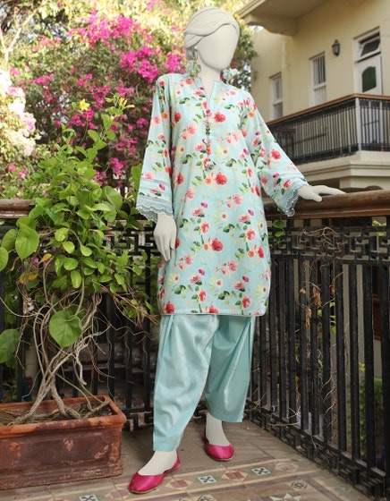 MULTICOLOR-LAWN-UNSTITCHED-1PC-JLAWN-S-JSU-24-923
