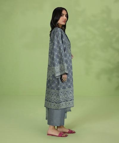 3-PIECE-EMBROIDERED-LAWN-SUIT