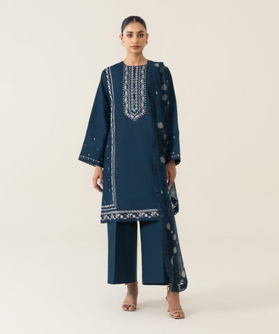 3-PIECE-EMBROIDERED-TEXTURED-LAWN-SUIT