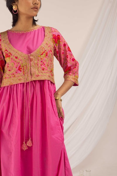 Gilded-Glam-Embroidered-Kurta-S25W8215-Pink-16