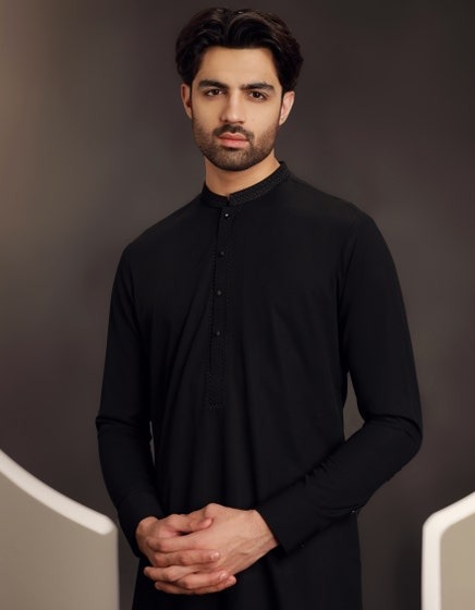 BLACK-BLENDED-KAMEEZ-SHALWAR-JJKS-A-33028
