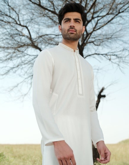 OFF-WHITE-BLENDED-KAMEEZ-SHALWAR-JJKS-A-34940
