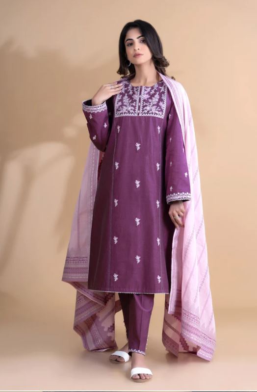 Unstitched-3-Piece-Embroidered-Yarn-Dyed-Jacquard-Suit4
