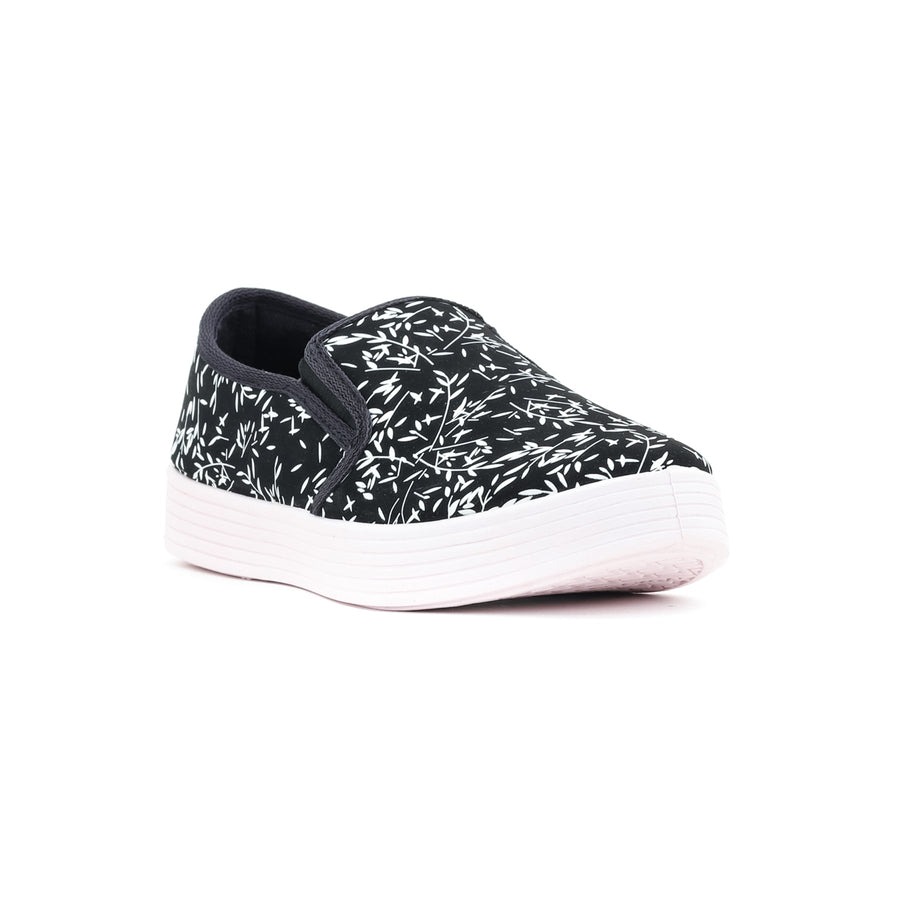 White-Casual-Slip-On-Sneakers-AT9064