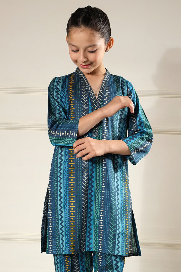 Stitched-Lawn-2-Piece-Shirt-Trouser-88402