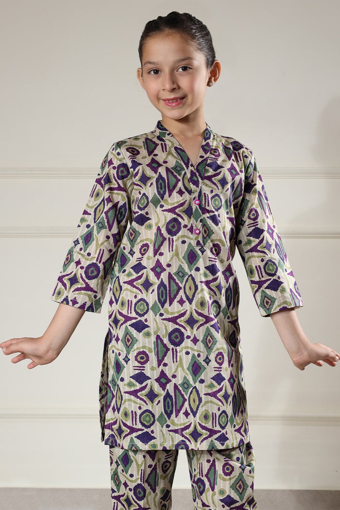 Stitched-Lawn-2-Piece-Shirt-Trousers-91357