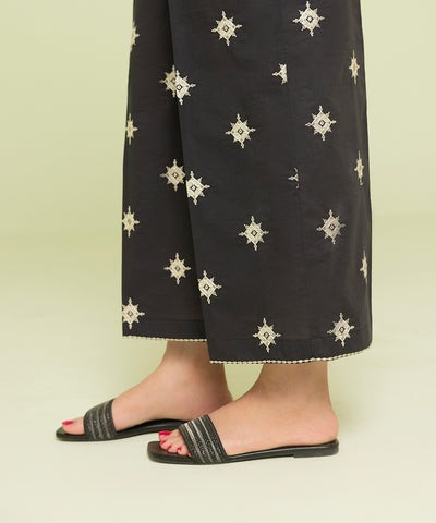 EMBROIDERED-CAMBRIC-CULOTTES