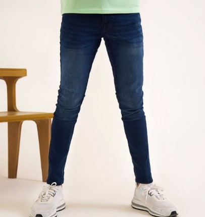Skinny-Fit-Jeans-1018