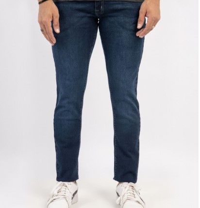 Slim-Fit-Jeans-1032