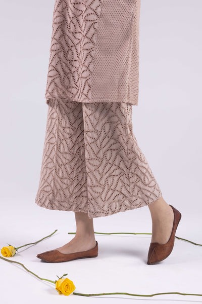 Spring-Fling-Schiffli-Culottes-S25W8265-Beige-8