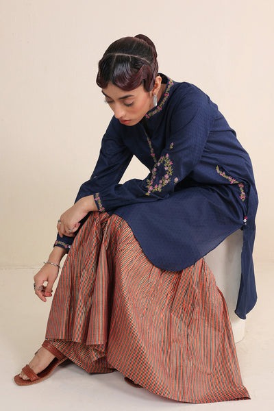 Sunehri-Gharara-S24B4193-Black-12