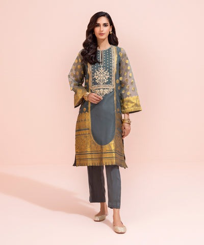 2-PIECE-EMBROIDERED-JACQUARD-SUIT