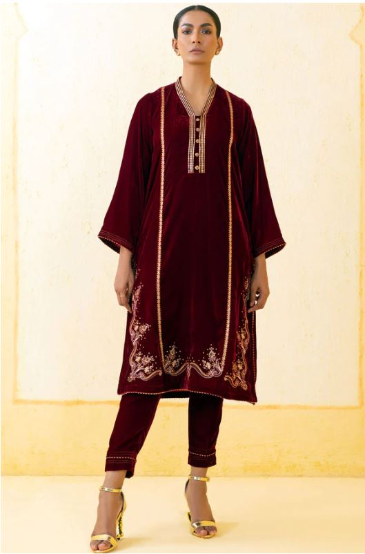 Stitched-2-Piece-Embroidered-Velvet-Outfit-Maroon