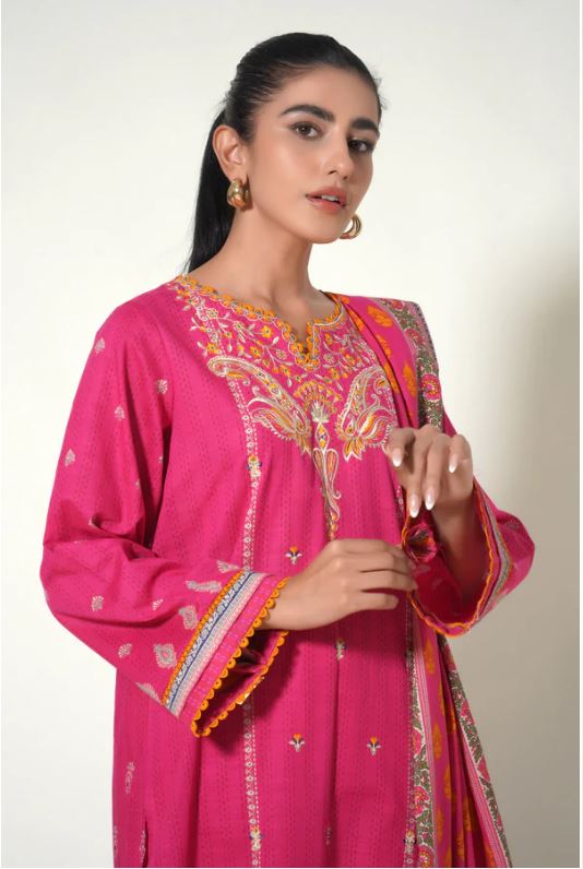 Stitched-3-Piece-Embroidered-Khaddar-Suit4