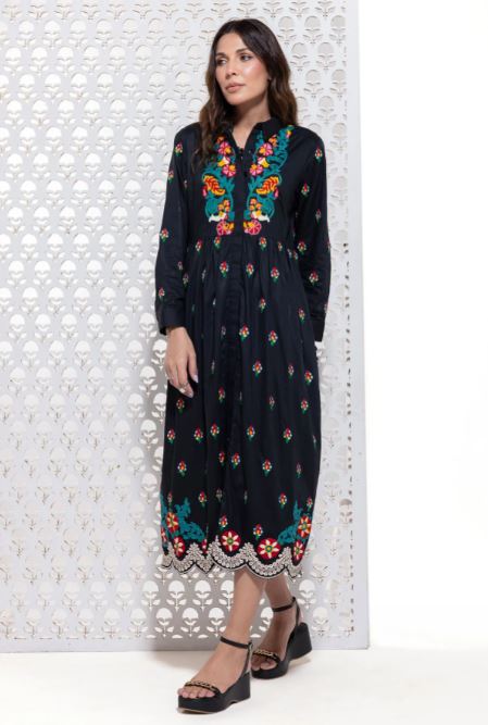 Maxi-Dress-Embroidered