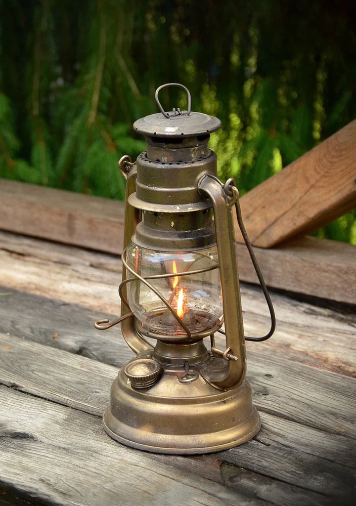 Antique Lantern Lamp